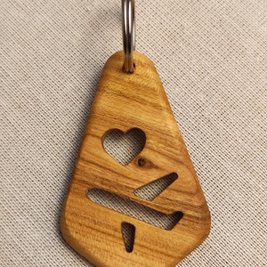Repülőgép Nemesfa Kulcstartó � Prémium Gyümölcsfa Ajándék Utazóknak, Táska & Tok, Kulcstartó & Táskadísz, Kulcstartó, Famegmunkálás, MESKA