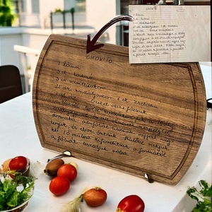 Személyre szabott receptes gravírozott vágódeszka - Egyedi ajándék különleges alkalmakra. Saját fotóról készített emlék - otthon & életmód - konyhafelszerelés, tálalás - sütés, főzés - vágódeszka - Meska.hu