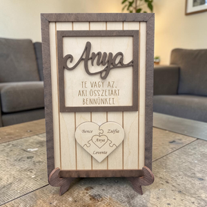 Egyedi gravírozott családi képkeret, Anya, te vagy az, aki összetart bennünket, névre szóló fa ajándék - Meska.hu