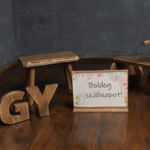 Robson finds kétoldalas szülinapos tábla készületen, fából, talpon áll - művészet - fotográfia - portré - Meska.hu