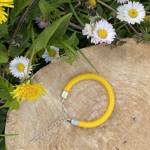 Karkötők több színben - ékszer - karkötő - fonott karkötő - Meska.hu