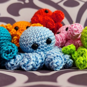 Horgolt mini polip, Játék & Sport, Plüssállat & Játékfigura, Polip, Horgolás, MESKA