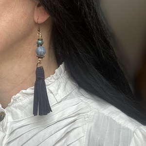 Asszimertikus opál fülbevaló - ékszer - fülbevaló - lógós kerek fülbevaló - Meska.hu