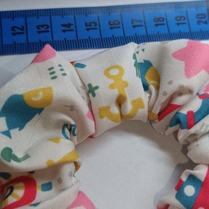 Tenger scrunchie csomag, 2 db kalóz és tengerész motívumos hajgumi  - ruha & divat - hajdísz & hajcsat - hajgumi - Meska.hu Tenger scrunchie csomag, 2 db kalóz és tengerész motívumos hajgumi  - ruha & divat - hajdísz & hajcsat - hajgumi - Meska.hu