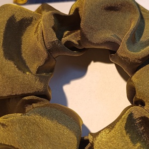 Old Money scrunchie csomag, 2 db szatén hajgumi  - ruha & divat - hajdísz & hajcsat - hajgumi - Meska.hu Old Money scrunchie csomag, 2 db szatén hajgumi  - ruha & divat - hajdísz & hajcsat - hajgumi - Meska.hu