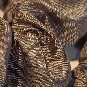Ezüstszürke szatén scrunchie csomag, 1 db normál és 2 db vékony hajgumi  - ruha & divat - hajdísz & hajcsat - hajgumi - Meska.hu Ezüstszürke szatén scrunchie csomag, 1 db normál és 2 db vékony hajgumi  - ruha & divat - hajdísz & hajcsat - hajgumi - Meska.hu