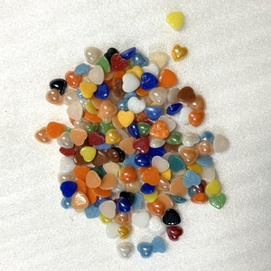  SZÍV CABOCHON VEGYES SZÍNBEN, 5 MM-ES  - kellékek & szerszámok - gyöngyfűzés kellékek - üveggyöngy - Meska.hu