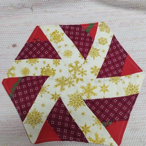 Foltvarrással k�szült terítő - esküvő - dekoráció - tálalás - Meska.hu