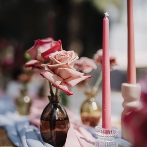 Hosszú dekorációs gyertya egyedileg kérhető színekkel esküvőre, szülinapra, ünnepségekre - esküvő - dekoráció - esküvői gyertya - Meska.hu