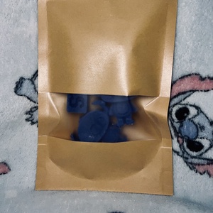 Stitch illatviasz - otthon & életmód - gyertya, illat, aroma - gyertya - Meska.hu