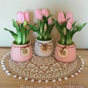 Élethű tulipán kaspóban - Meska.hu