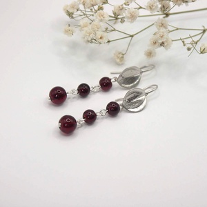 Egyedi, levél formájú fülbevaló alap gránát ásványgyöngyökkel - Ribizlibor - Meska.hu