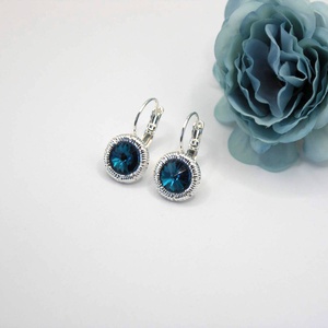 Sötétkék Swarovski kristályos, egyedi készítésú, csíkozott szélű, kerek fülbevaló  Blue Zircon - Meska.hu