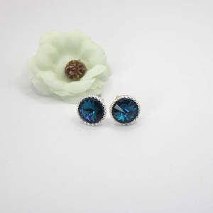 Swarovski kristályos, egyedi készítésú, apró bogyós szélű, kerek fülbevaló  Blue Zircon - Meska.hu