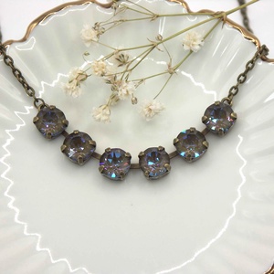 Barnás-kékes-lilás Swarovski kristályokkal készült antik bronz színű nyaklánc - Északi fény - ékszer - nyaklánc - gyöngyös nyaklánc - Meska.hu