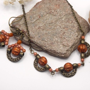 Nyaklánc és fülbevaló szett foltos sütőtöksárga cseh üveggöngyökből, félköríves formákban  Pumpkin Spice - ékszer - ékszerszett - Meska.hu