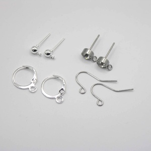 Molylepkés nyaklánc és fülbevaló szett fekete színű, csiszolt, cseh üveggyöngyökkel - Éji látogató - ékszer - ékszerszett - Meska.hu