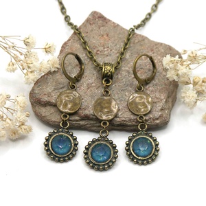 Bársonyos, puha fényű, középkék színű Swarovski kristályos nyaklánc és fülbevaló szett - Bársonyfény - ékszer - ékszerszett - Meska.hu