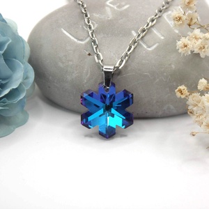 Hópehely formájú sötétkék Aurora kristály ezüst láncon  Jeges éj, Ékszer, Nyaklánc, Medálos nyaklánc, Ékszerkészítés, MESKA