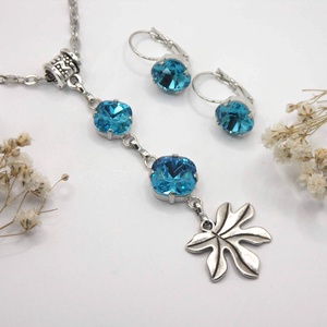 Lekerekített négyszög formájú, tengerkék színű Swarovski kristállyal készült nyaklánc és fülbevaló szett � Fénylevél - ékszer - ékszerszett - Meska.hu