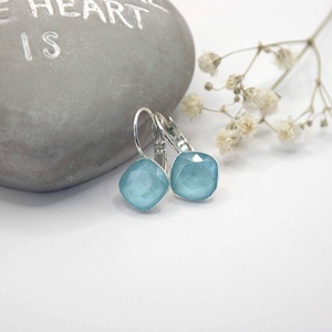 Swarovski kristályos, egyedi készítésú, lekerekített négyszög alakú fülbevaló � Nyári szellő, Ékszer, Fülbevaló, Lógós kerek fülbevaló, Ékszerkészítés, MESKA