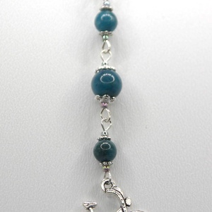 AJÁNDÉK csomagolás! Ezüst színű, íves könyvjelző sötétkék apatit ásványgyöngyökkel, kerékpár függővel � Kék bicikli - könyv & zene - könyvjelző - Meska.hu