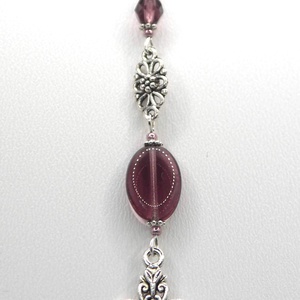 AJÁNDÉK csomagolás! Ezüst színű, íves formájú könyvjelző lila üveggyöngyökkel, Bourbon liliom függővel � Joséphine - könyv & zene - könyvjelző - Meska.hu