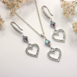 Ametiszt színű Swarovski gyönggyel és cirkóniaköves szív függővel készült fülbevaló és nyaklánc szett, Ékszer, Ékszerszett, Ékszerkészítés, MESKA