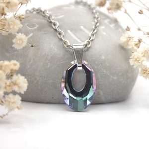 Légies, szivárványosan irizáló, ovális formájú Aurora kristály ezüst láncon - Eclipse, Ékszer, Nyaklánc, Medálos nyaklánc, Ékszerkészítés, MESKA