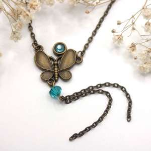 Antik bronz lepke medál apró, lagúnakék Swarovski gyöngyökkel - Papilio, Ékszer, Nyaklánc, Medálos nyaklánc, Ékszerkészítés, MESKA