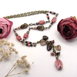 Tulipános nyaklánc rézzel színezett, rózsaszín üveggyöngyből � Rosénoir - ékszer - nyaklánc - gyöngyös nyaklánc - Meska.hu