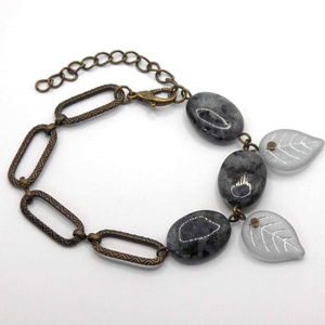 Antik bronz karkötő ovális összekötőkkel és larvikit ásványgyöngyökkel - Nordic - ékszer - karkötő - ásványkarkötő - Meska.hu