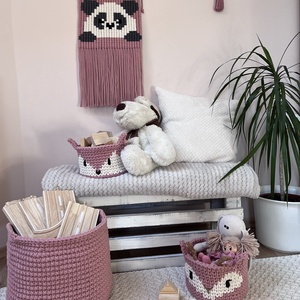 Makramé panda fali dekoráció - otthon & életmód - babaszoba, gyerekszoba - babaszoba dekoráció - Meska.hu