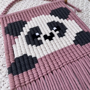 Makramé panda fali dekoráció - otthon & életmód - babaszoba, gyerekszoba - babaszoba dekoráció - Meska.hu