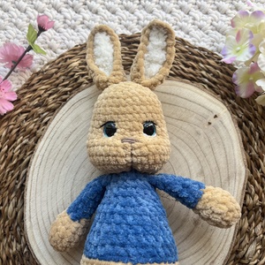 Horgolt plüss nyuszi - játék & sport - plüssállat & játékfigura - nyuszi - Meska.hu