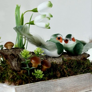 Tavaszi asztaldísz ajándékba akár Valentin-napra, ballagásra, születésnapra,  névnapra... - otthon & életmód - virágdekoráció - virágdíszek - virágdísz kaspóban - Meska.hu