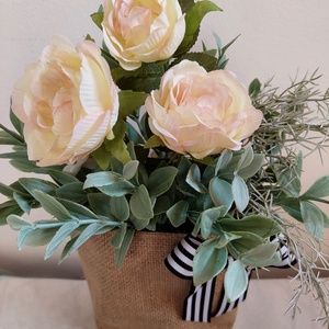 Tavaszváró ajtókopogtató, asztaldísz, juta alapon, újdonság - ünnepi díszek, dekorációk - húsvéti díszek és dekorációk - húsvéti ajtódísz, kopogtató - Meska.hu