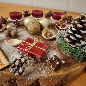 Adventi koszorú, pirított mandula illatú mécsesekkel,  rénszarvassal  - karácsony - adventi díszek - adventi koszorú - Meska.hu