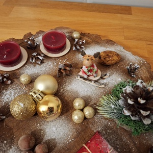 Adventi koszorú, pirított mandula illatú mécsesekkel, rénszarvassal  - karácsony - adventi díszek - adventi koszorú - Meska.hu