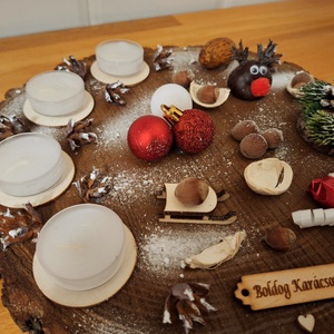 Adventi koszorú, lazúrozott fa alapon  - karácsony - adventi díszek - adventi koszorú - Meska.hu