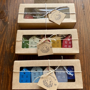 10 házikós karácsonyfadísz fehér, kék, rózsaszín - karácsony - karácsonyi lakásdekoráció - karácsonyfadíszek - Meska.hu