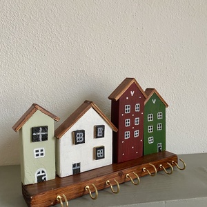 Bordó, menta, zöld házikós kézműves kulcstartó - otthon & életmód - dekoráció - fali és függő dekoráció - fali kulcstartó - Meska.hu Bordó, menta, zöld házikós kézműves kulcstartó - otthon & életmód - dekoráció - fali és függő dekoráció - fali kulcstartó - Meska.hu