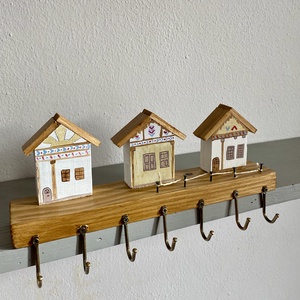 Napsugaras népi házikós kulcstartó, Otthon & Életmód, Dekoráció, Fali és függő dekoráció, Fali kulcstartó, Famegmunkálás, MESKA
