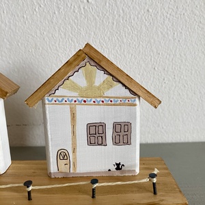 Cicás népi házikós kulcstartó - otthon & életmód - dekoráció - fali és függő dekoráció - fali kulcstartó - Meska.hu