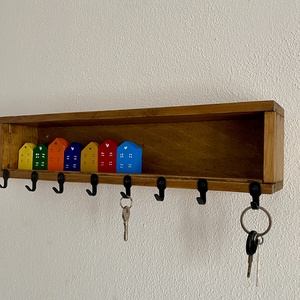 Pöttyös utca-fogas színes egyéniségeknek - otthon & életmód - dekoráció - fali és függő dekoráció - fali kulcstartó - Meska.hu