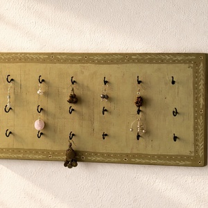 Olíva ékszertartó, Ékszer, Ékszertartó, Ékszertartó állvány, Famegmunkálás, MESKA