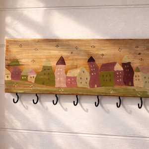 Manófalva - kulcstartó- fogas - ajándékötlet - Meska.hu