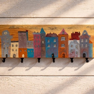 Színes város - rusztikus falikép, ajándék ötlet, akasztó, fogas, kulcstartó - Meska.hu
