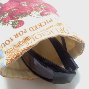 NAPSZEMÜVEG TOK, SZEMÜVEG TOK, TÁROLÓ - táska & tok - pénztárca & más tok - szemüvegtok - Meska.hu