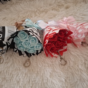 Mini rózsacsokor, Táska & Tok, Kulcstartó & Táskadísz, Kulcstartó, Virágkötés, MESKA